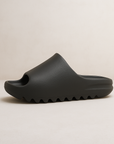 Yeezy Slide Dark Onyx